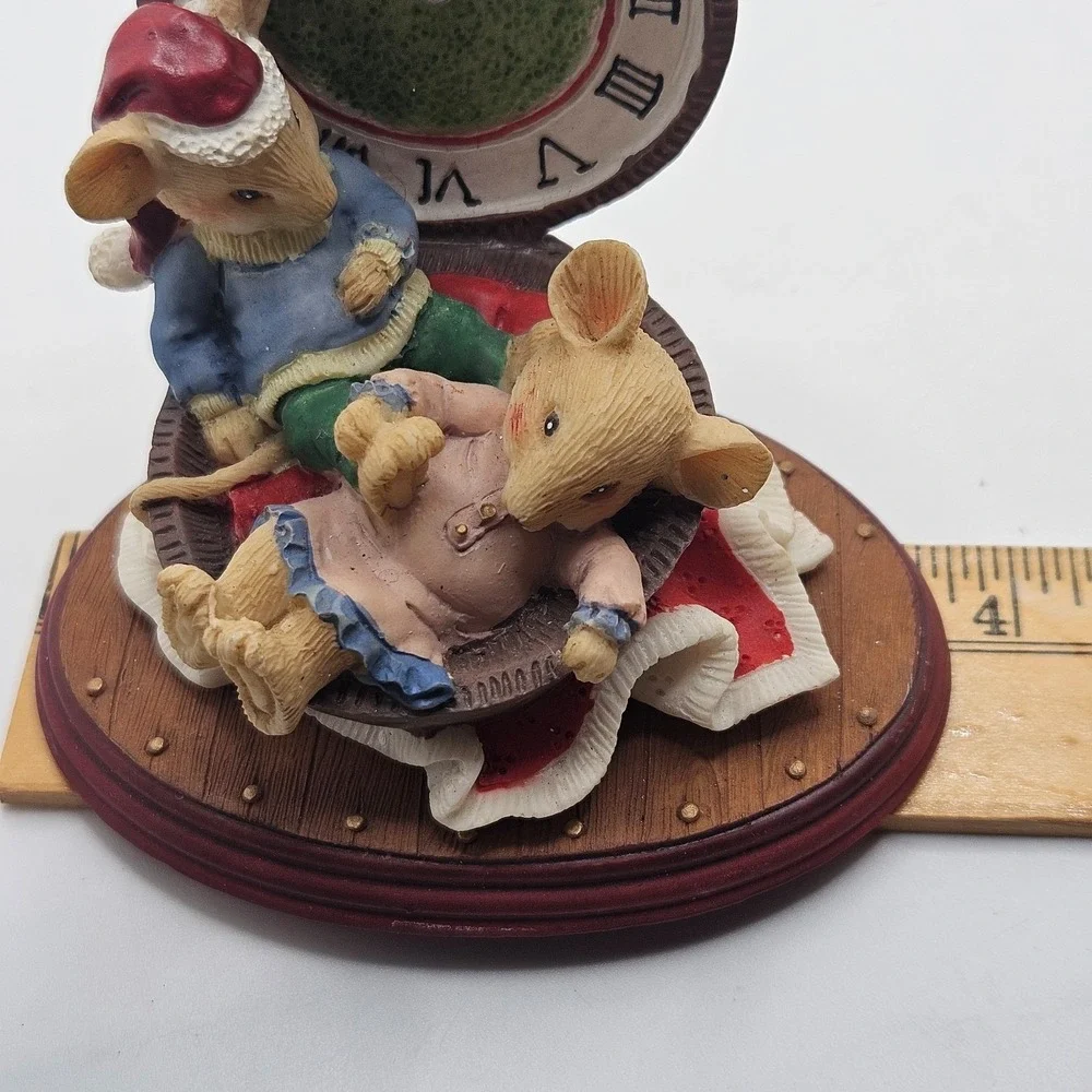 Vintage Christmas Mice Clock‎ Figurine Resin Mouse Couple Sleeping Timepiece
